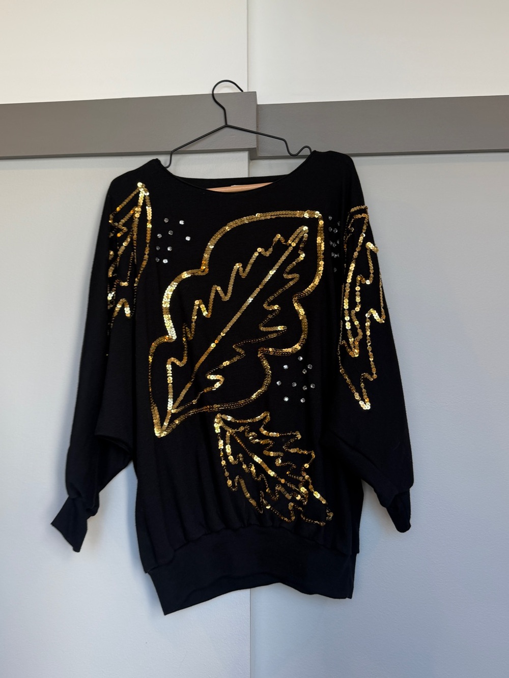 Vintage Bonnie & Bill Gold Sequin Leaf Oversized Sweater Black
